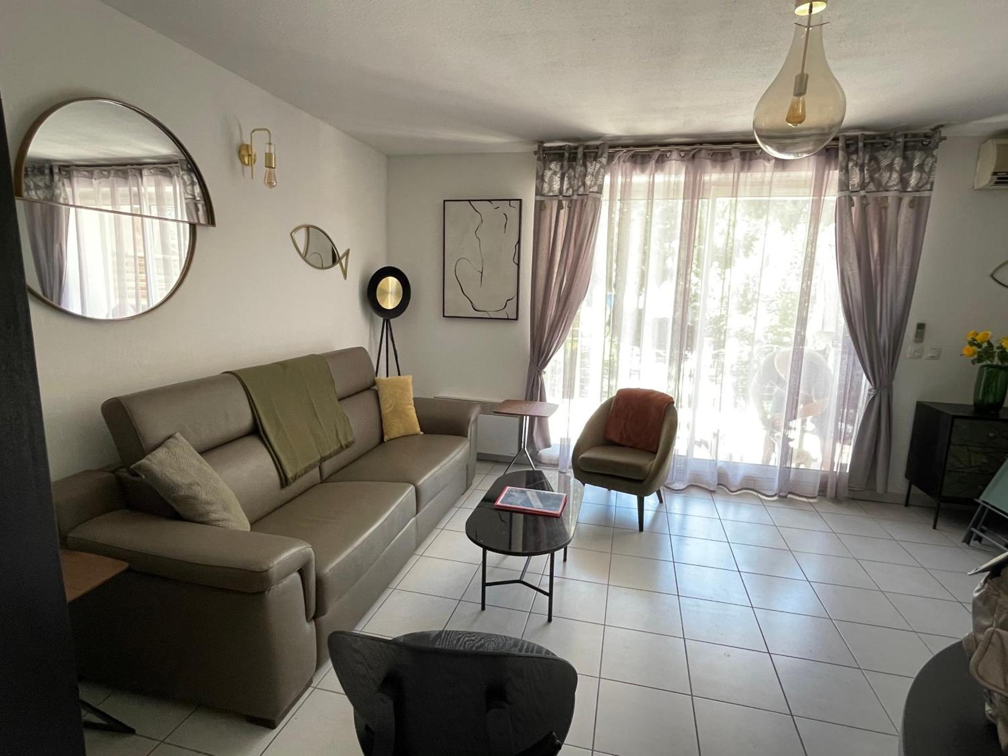 2 Pieces 45M2, Calme, Confort, Mer A 200M, Jardin, Terrasse, Piscine Martigues Luaran gambar