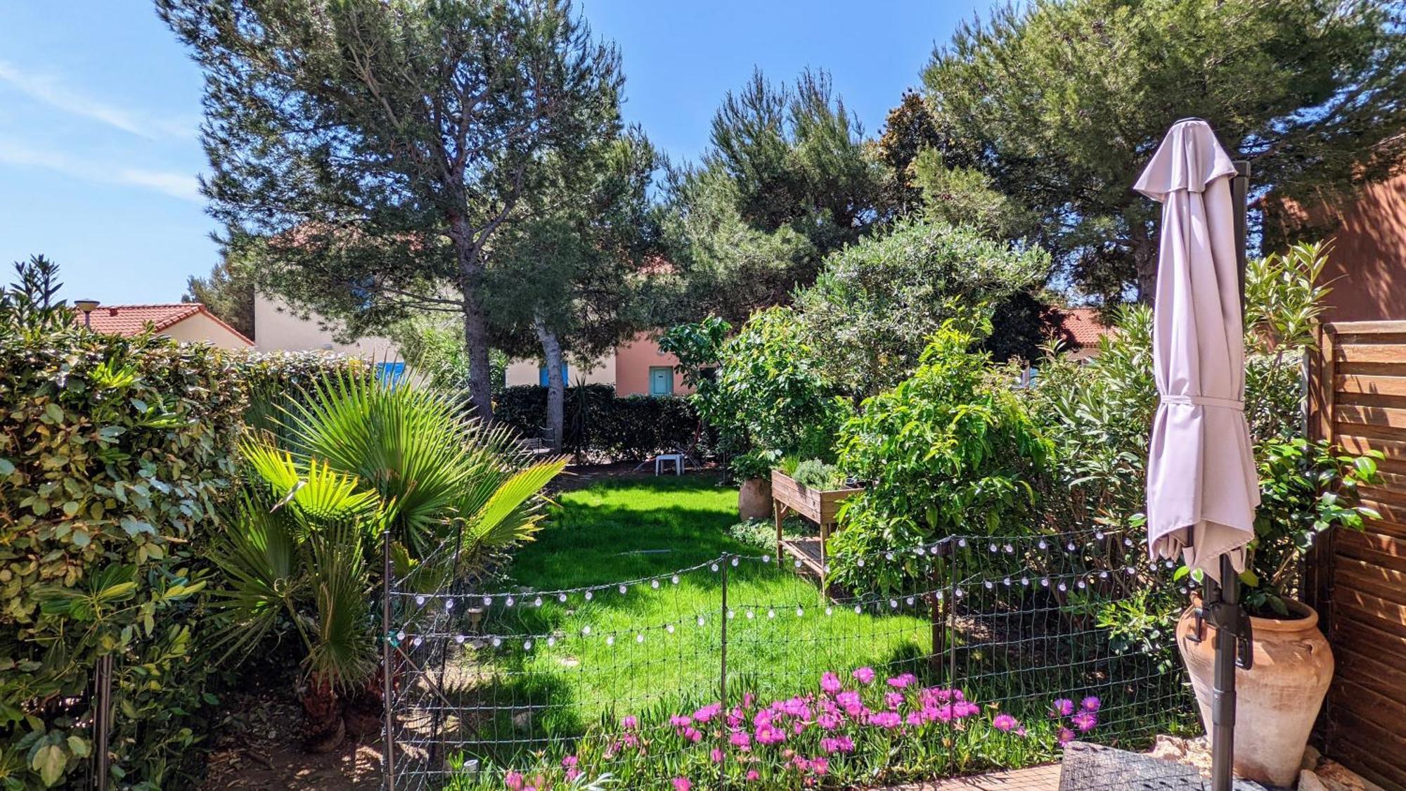 2 Pieces 45M2, Calme, Confort, Mer A 200M, Jardin, Terrasse, Piscine Martigues Luaran gambar