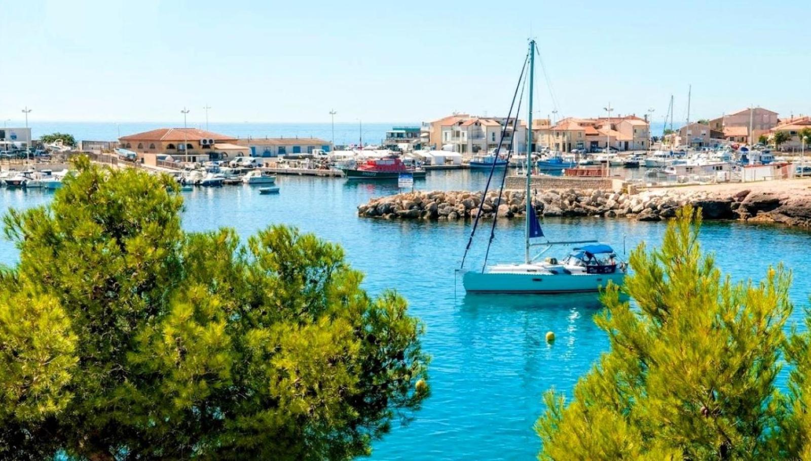 2 Pieces 45M2, Calme, Confort, Mer A 200M, Jardin, Terrasse, Piscine Martigues Luaran gambar