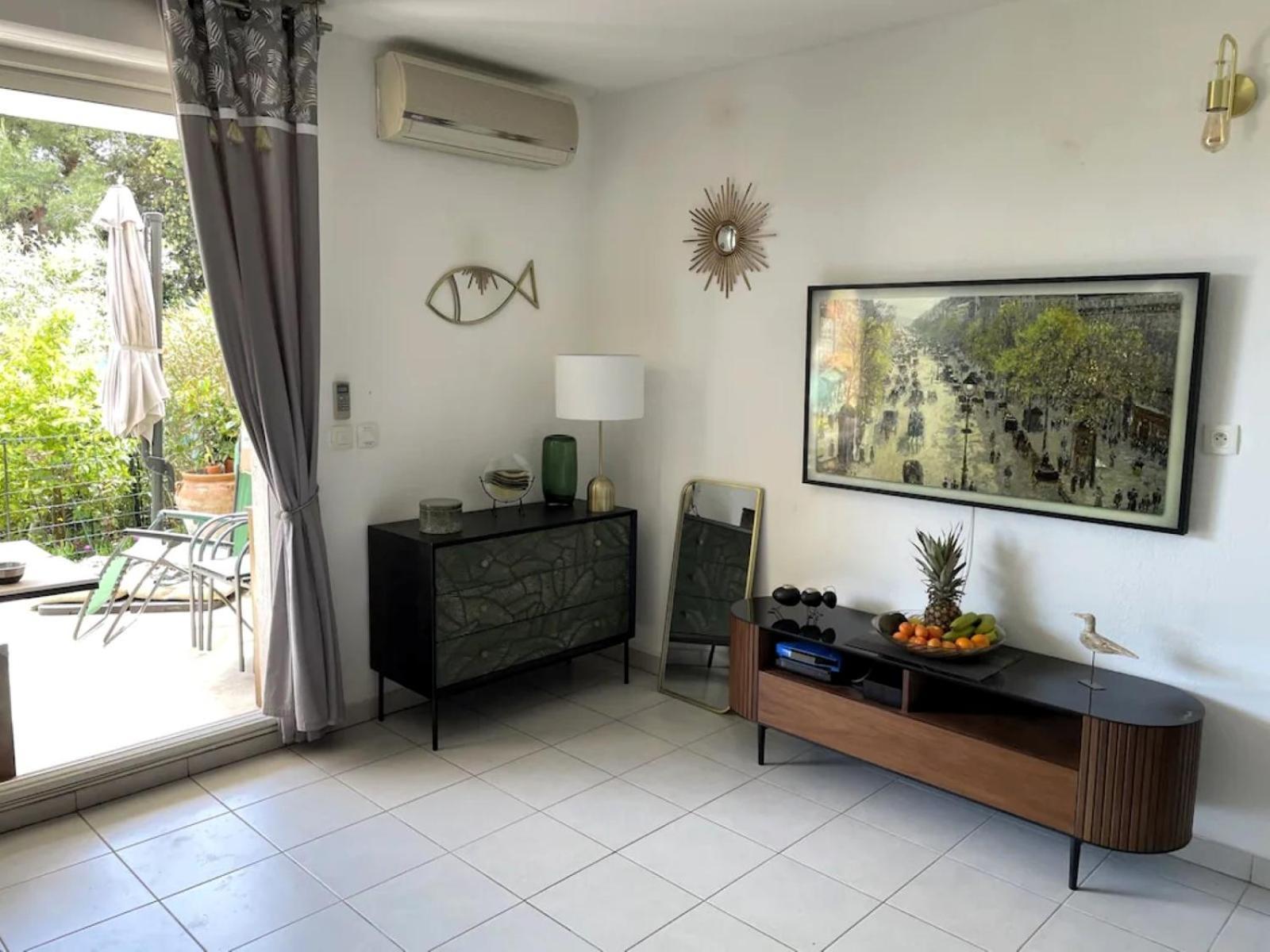 2 Pieces 45M2, Calme, Confort, Mer A 200M, Jardin, Terrasse, Piscine Martigues Luaran gambar